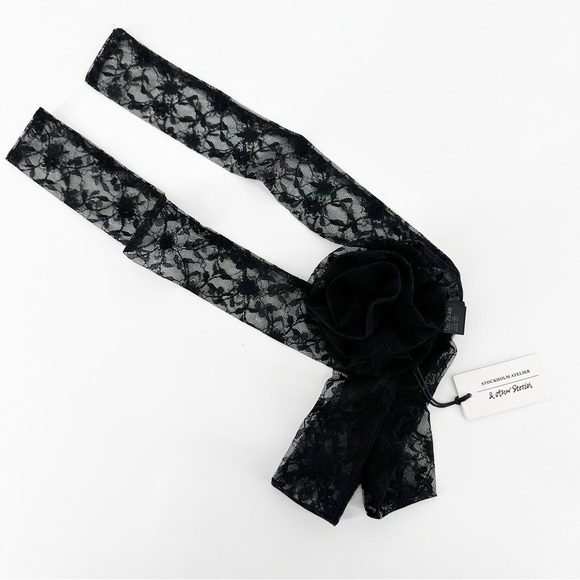 NWT & Other Stories Rose Tie Lace Necklace - Picture 3 of 6